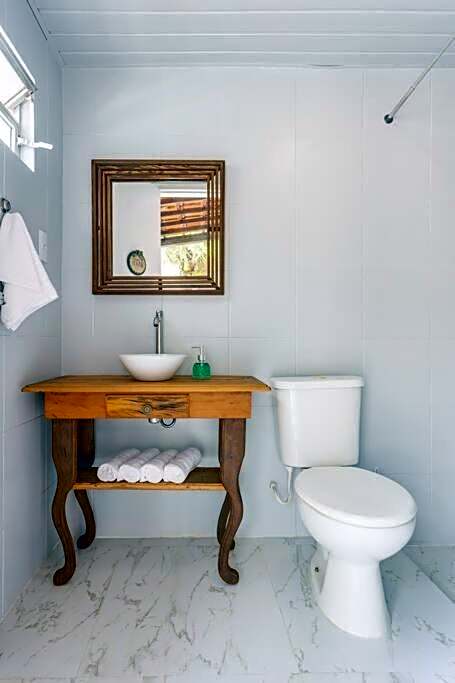 Casa com piscina em Piratininga