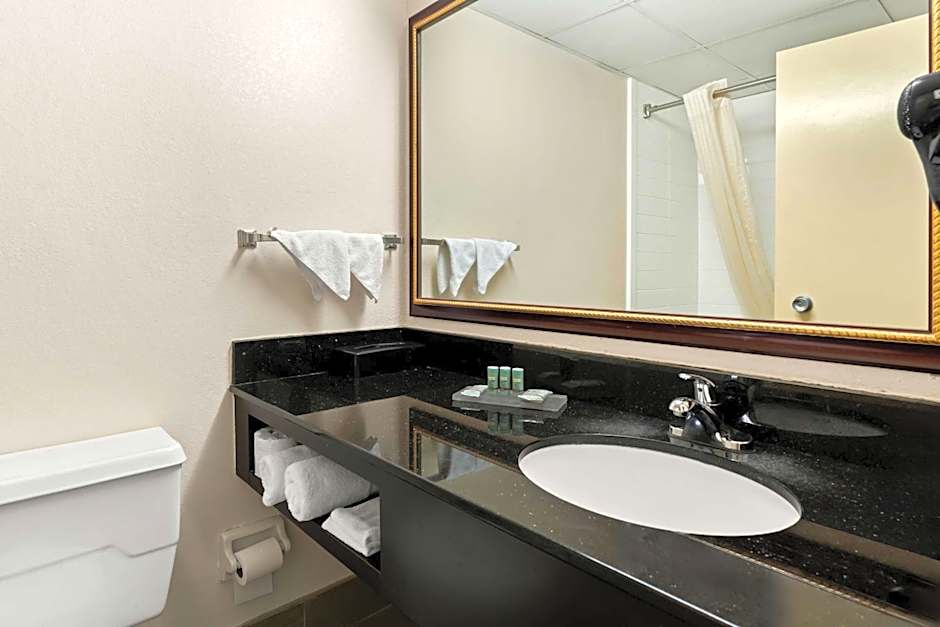 Best Western Riverside Inn