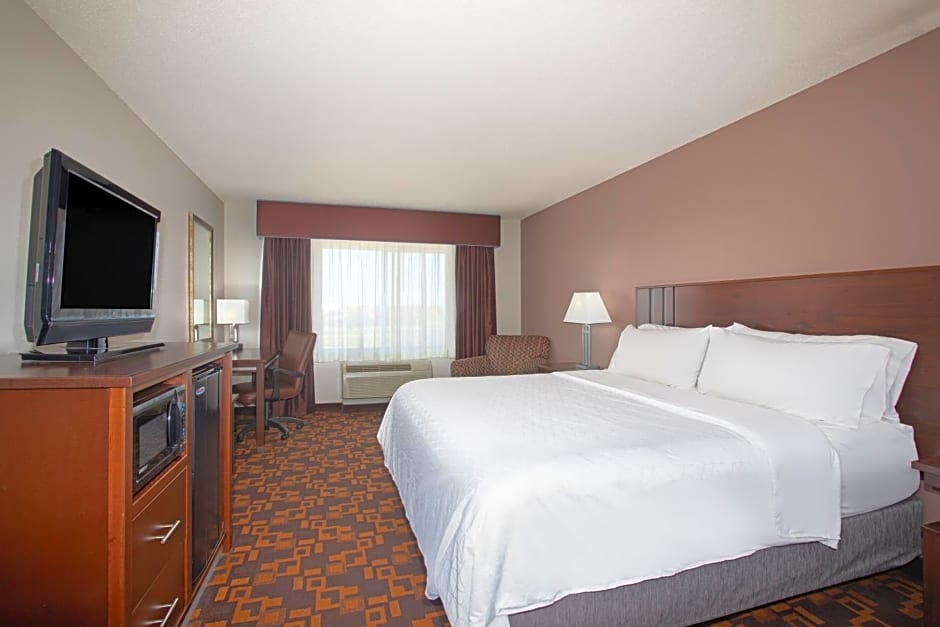 Holiday Inn Express Suites Yankton Hotel