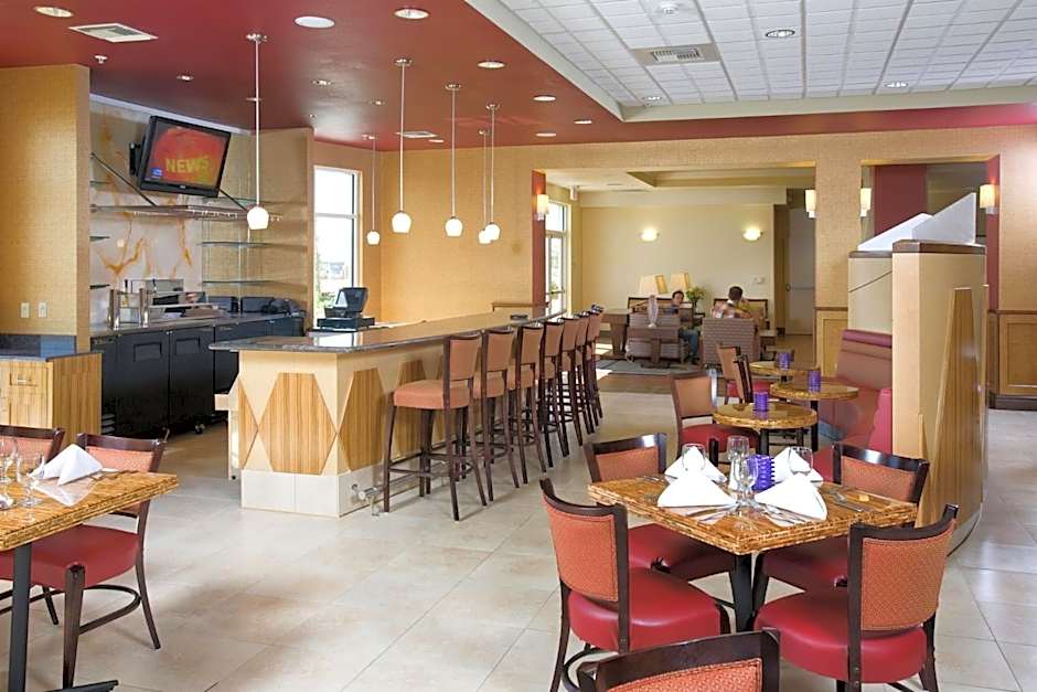 Holiday Inn Hotel & Suites Bakersfield By IHG