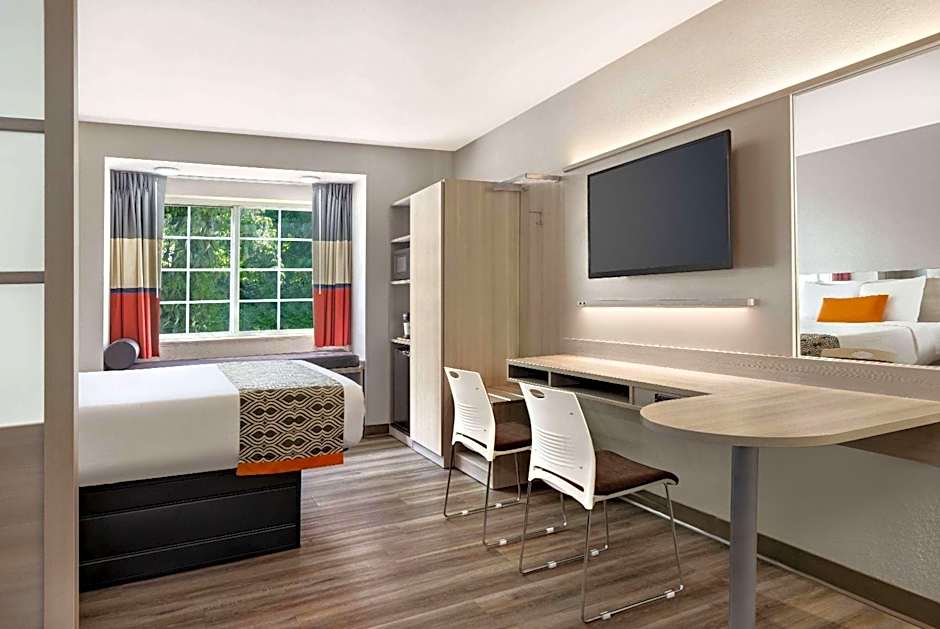 Microtel Inn & Suites by Wyndham Raleigh