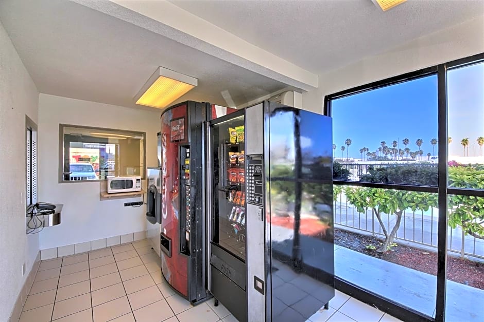 Motel 6 Laredo South