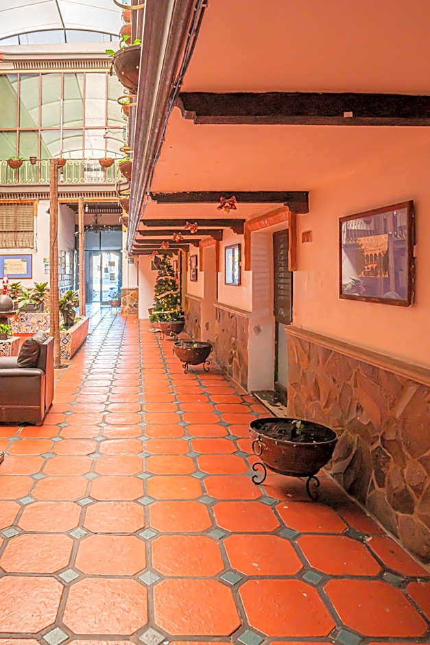HOTEL ZAPOTLAN