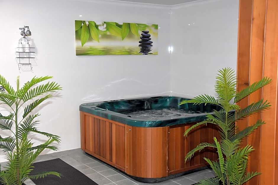 Summit Ridge Alpine Lodge