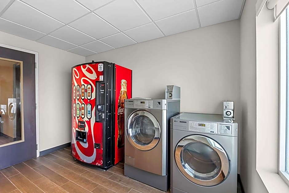 Best Western Plus Bolivar Hotel & Suites