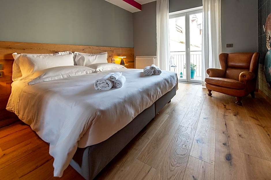 The Lion's Den BnB