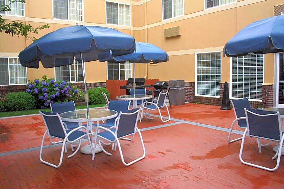 Extended Stay America Select Suites - Providence - Airport