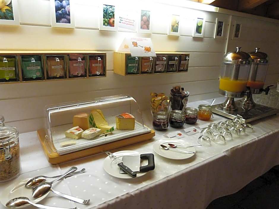 Hotel Sportcenter Fünf Dörfer AG