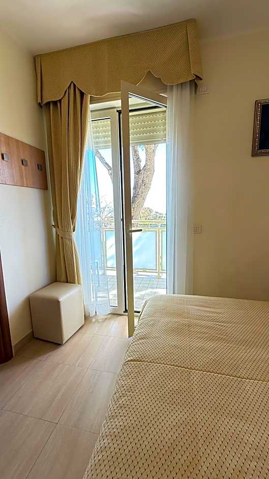 Hotel Ariella