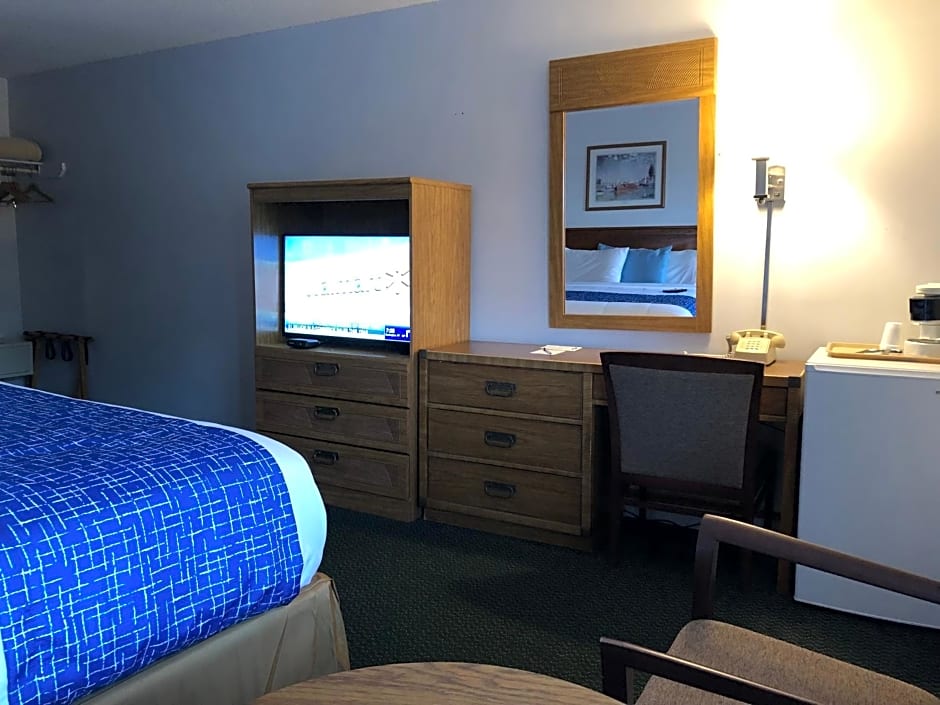 Travelodge by Wyndham Cape Cod Area