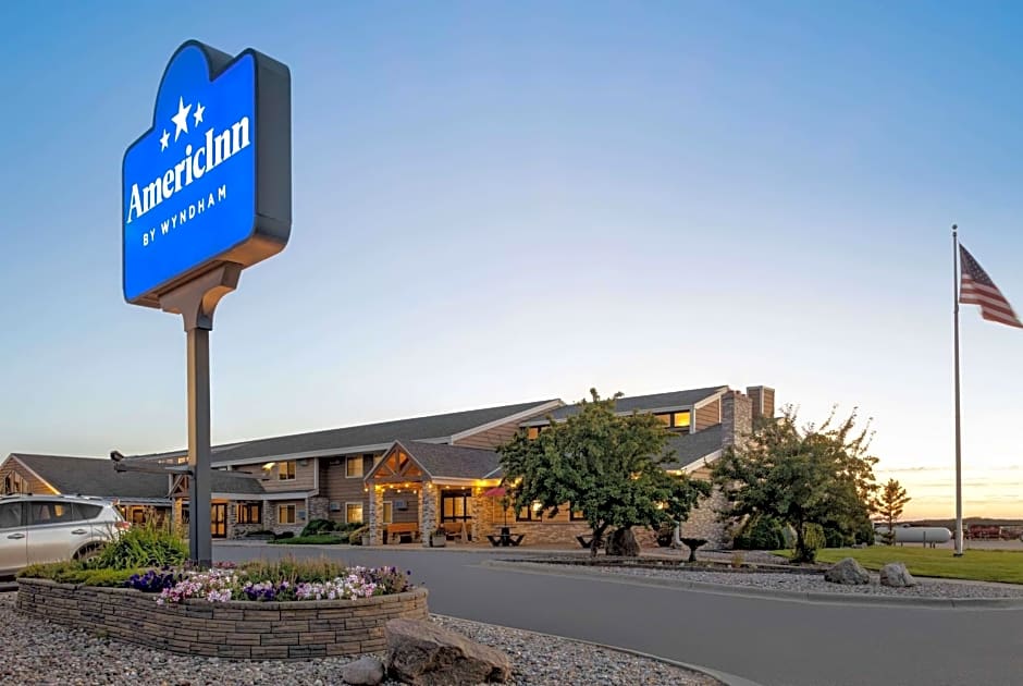 AmericInn by Wyndham Roseau