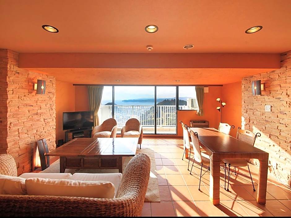 Katsuura Hilltop Hotel & Residence