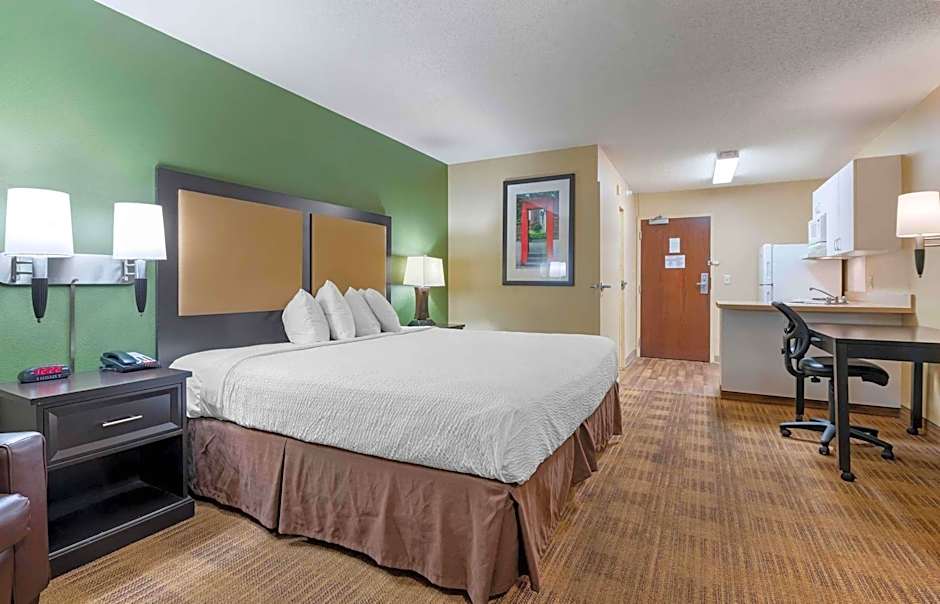 Extended Stay America Suites - Indianapolis - Castleton