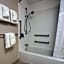 Holiday Inn Express & Suites Elizabethtown North By IHG