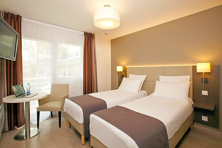 Séjours & Affaires Courbevoie Grande Arche