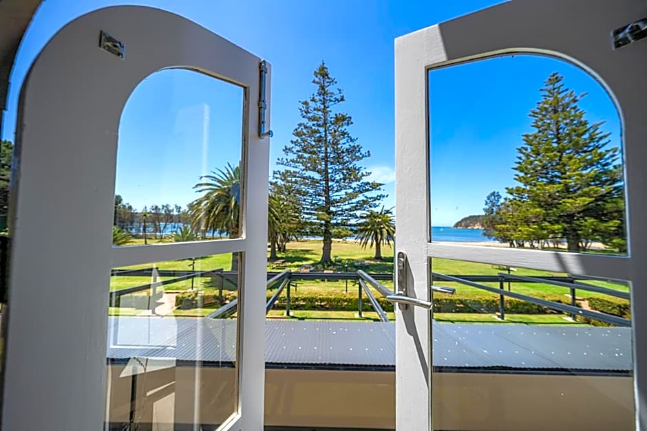 Seahorse Inn Hotel & Villas