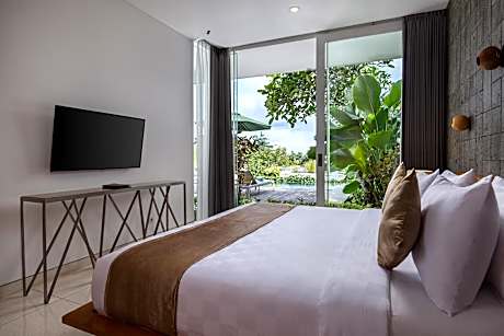 Two Bedroom Deluxe Panoramic Pool Villa
