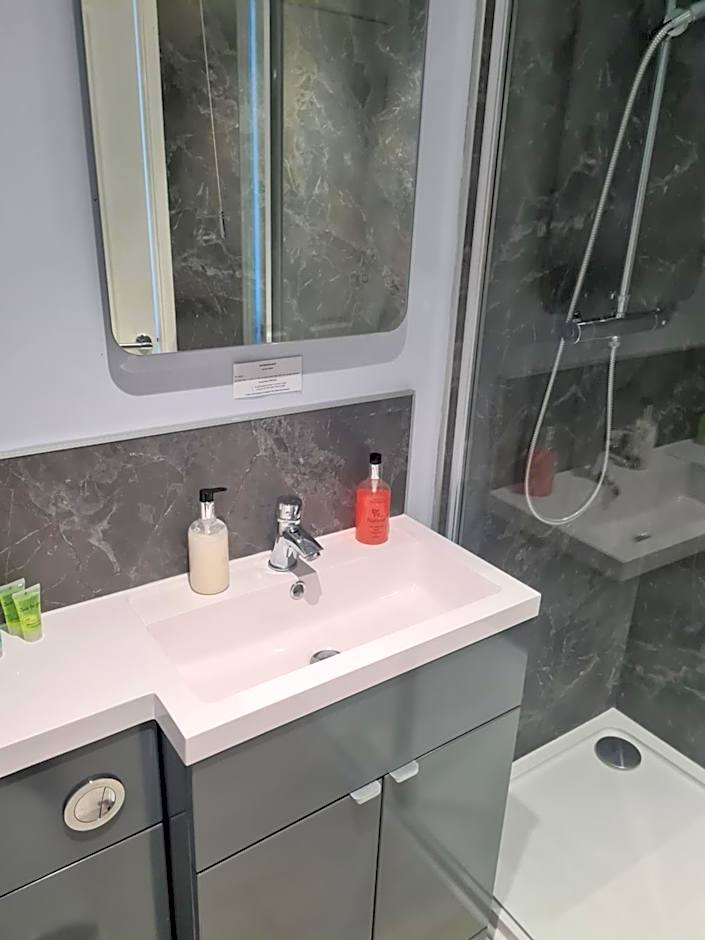 The Finch Hatton Arms