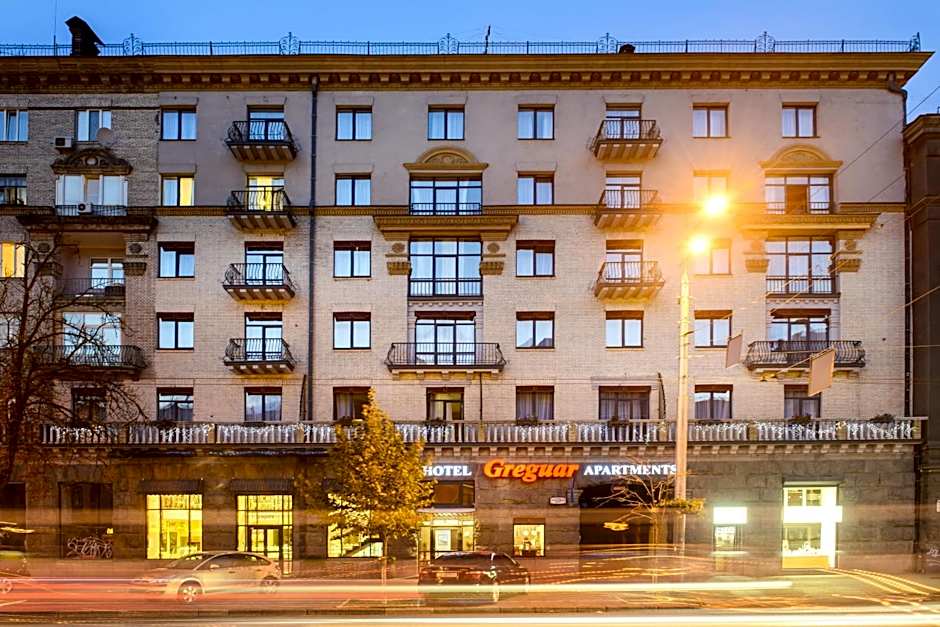 Greguar Hotel by UHM