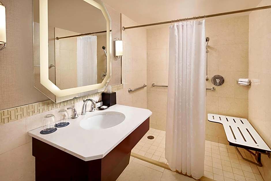 Sheraton New Orleans Hotel