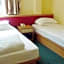 Man Va Hotel