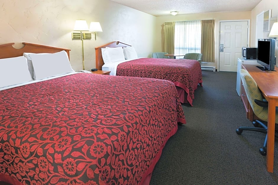 Photo 1 of 1 of 1 King Bed, Pet-Friendly