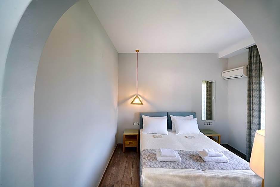 Kamelia & Semeli Hotel