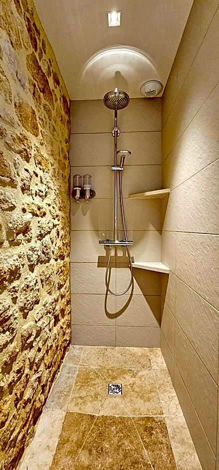 Le Petit Paradis