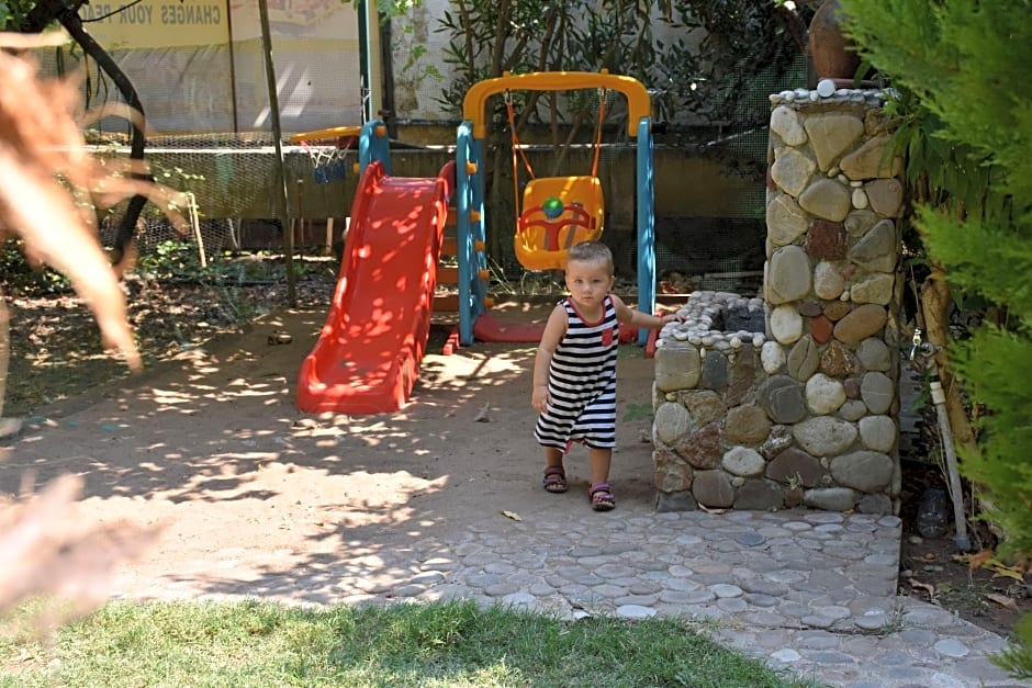 Village Garden Pansiyon