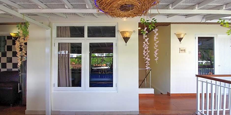 Gustav Bali Homestay and Massage