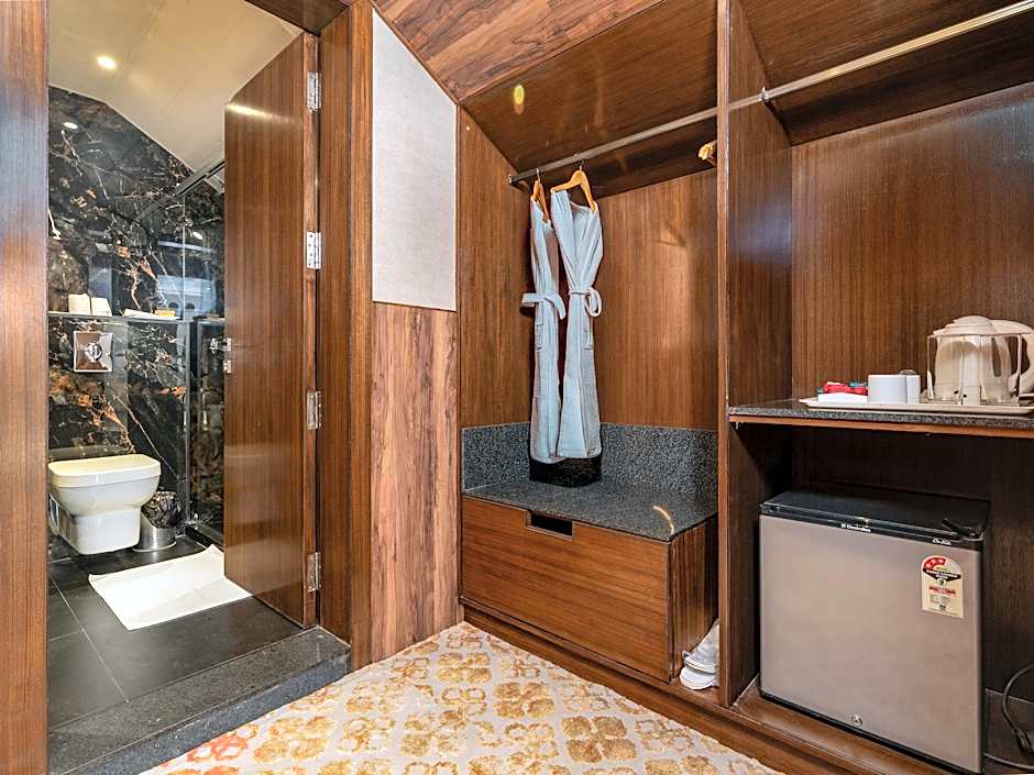 Hotel Pine Spring Gulmarg