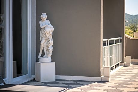 SEA VIEW WITH BALCONY – GROUND FLOOR