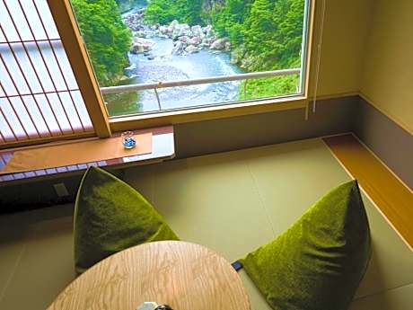 Renewal Twin Room with Tatami Area and River View
