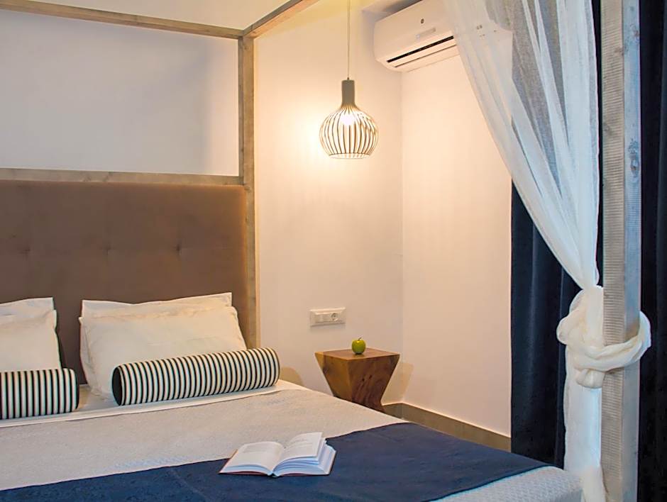 Malibu Boutique Studios & Bungalows