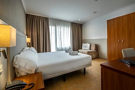 Double or Twin Room with Extra Bed (2 Adults + 1 Child)