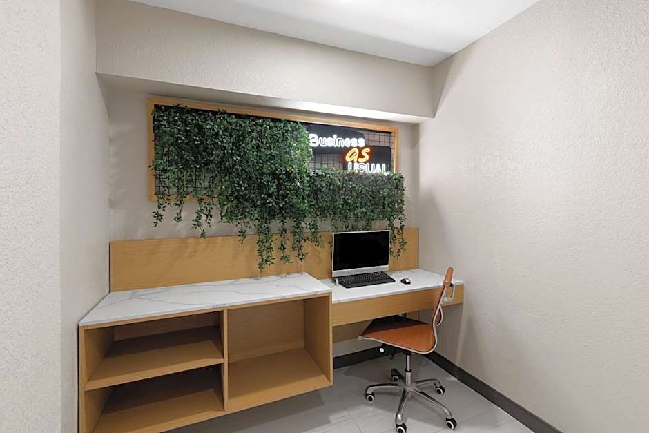 Wingate by Wyndham College Station South