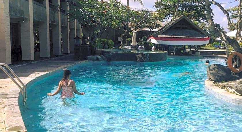 Grand Balisani Suites Hotel