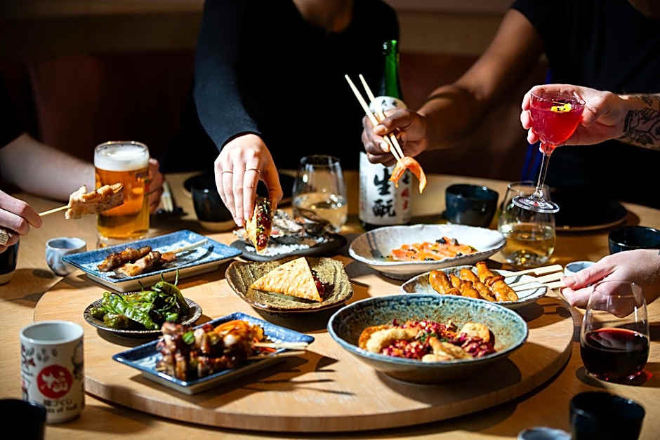 East Hotel and Apartments