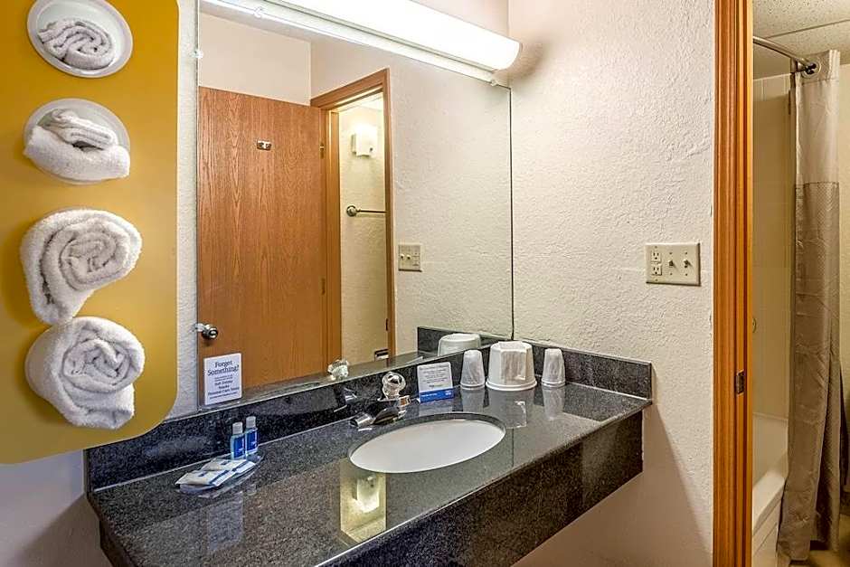 Rodeway Inn Dubuque