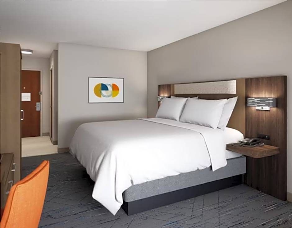 Photo 1 of 2 of Standard 1 Queen Bed, Mobility Accessible, Bathtub