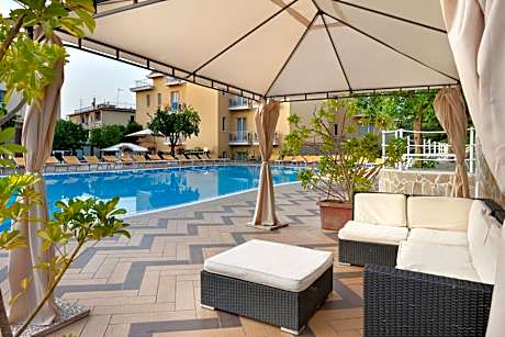 Economy Double or Twin Room