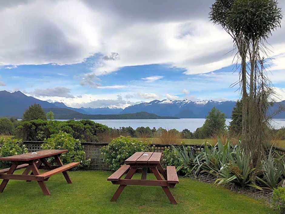 Manapouri Lakeview Motor Inn