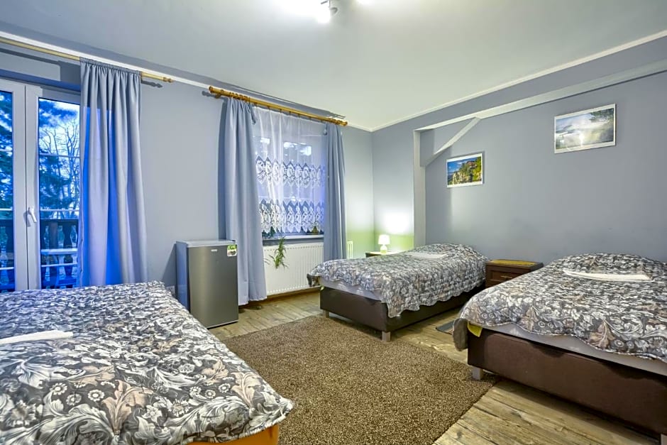 Zajazd Karłów Restauracja & Pokoje Gościnne