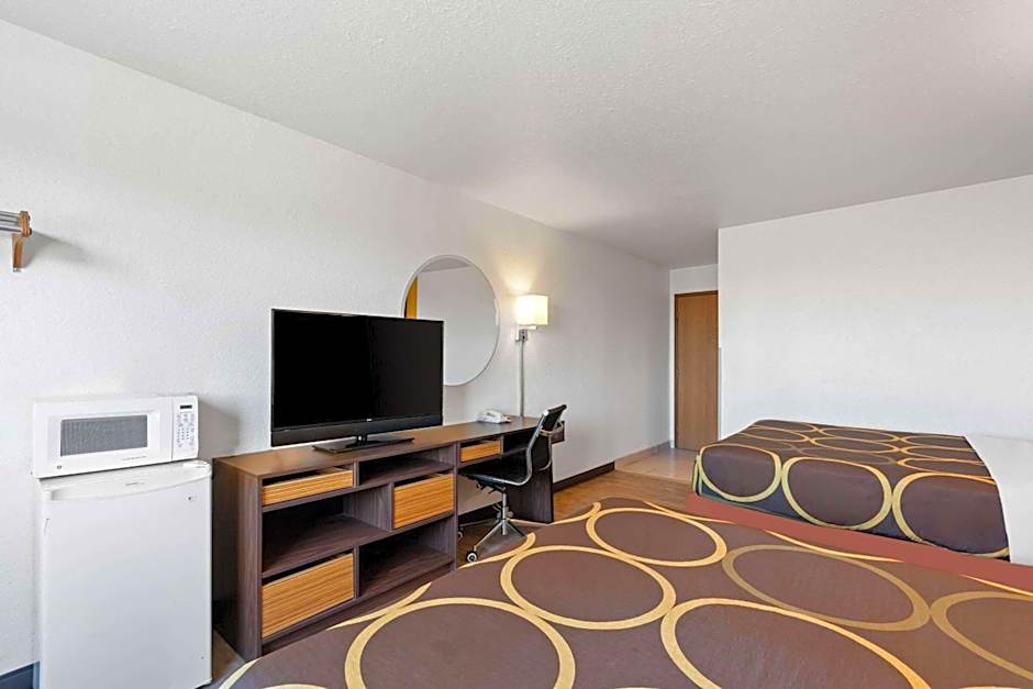 Super 8 by Wyndham Elizabethtown