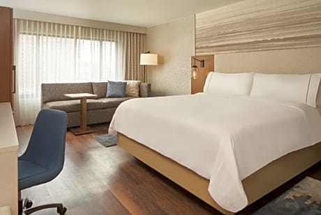 King Plaza, Suite, 1 King, Sofa bed