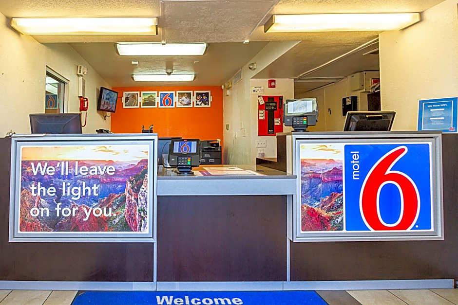 Motel 6 Mesa North