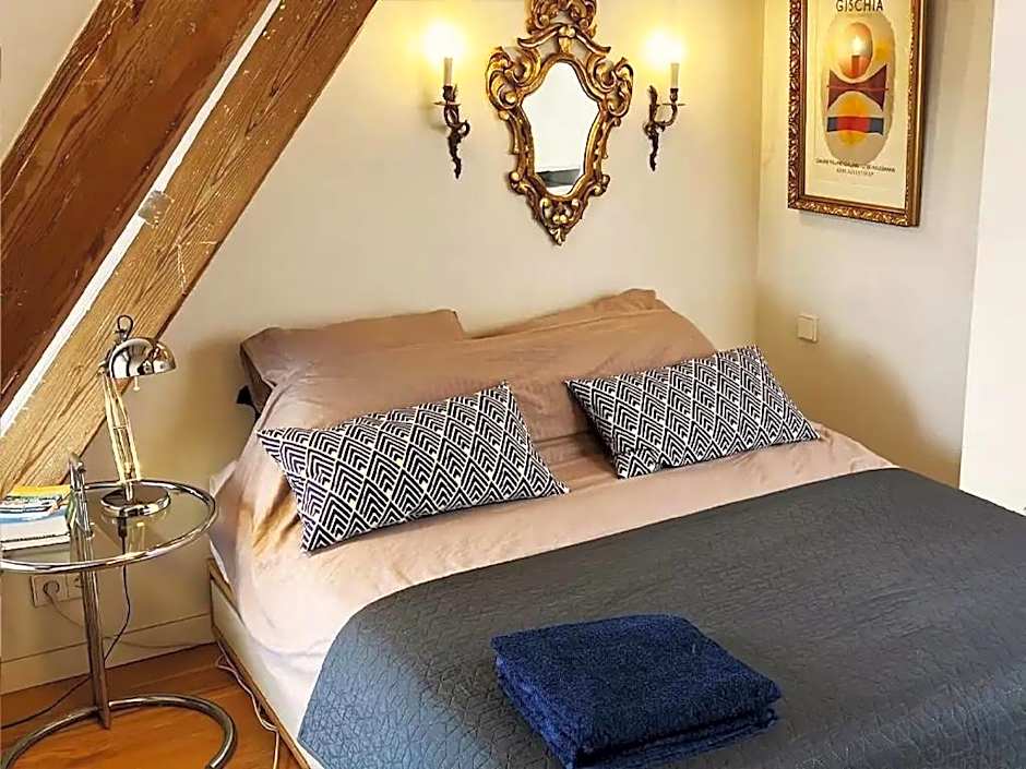 Canal View B&B Amsterdam