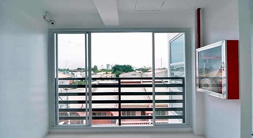 The Strand Suites and Dormitel