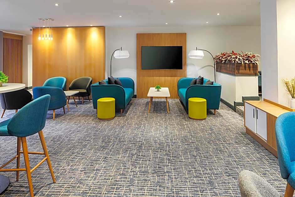 Holiday Inn High Wycombe M40 Jct.4 By IHG