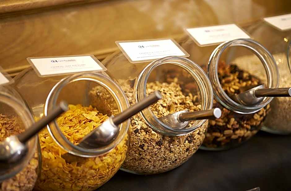 Cyan Americas Towers Hotel